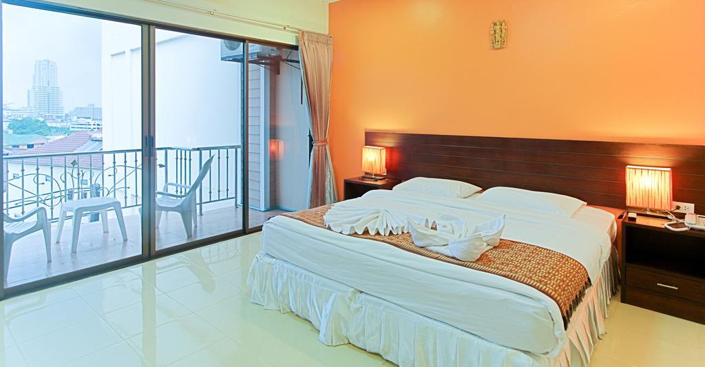 Absolute Guesthouse Phuket Patong 외부 사진